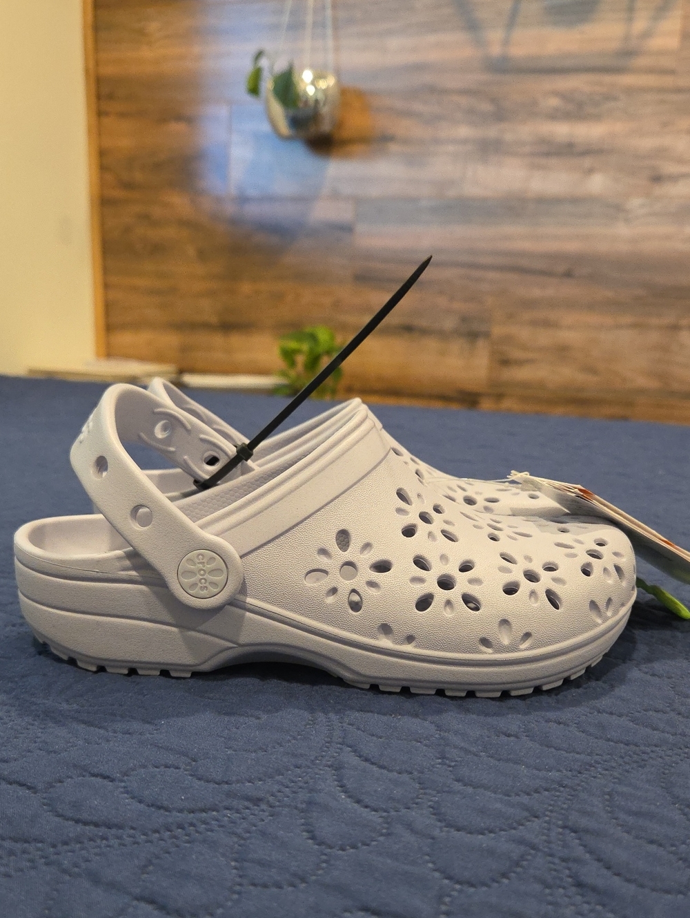 Lilac Floral CROCS - KIDS SIZE 2 NWT